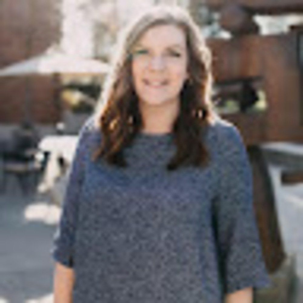 Meet your Posher, Jennifer